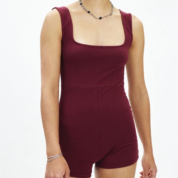 BNWT URBAN OUTFITTERS ROMPER BURGUNDY - Picture 2 of 4